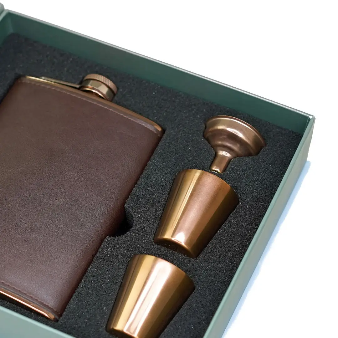 Sophos 4 Piece Copper Hip Flask Set - Image 3